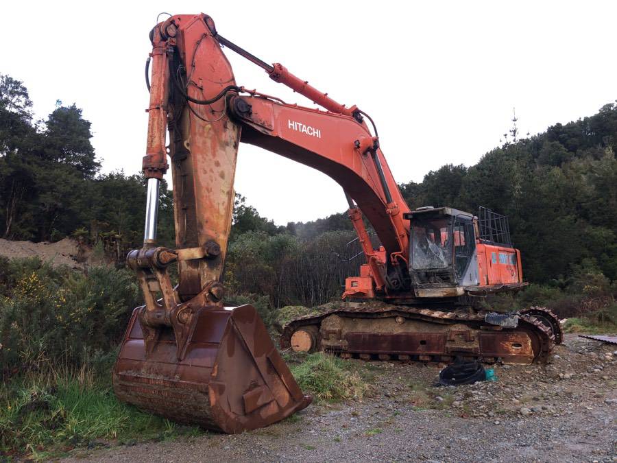 Hitachi Zaxis 850H 85-Ton Excavator | number8.bid | number 8