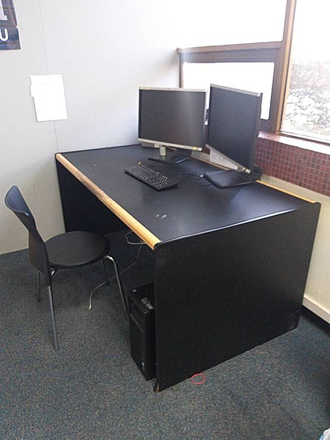 Office Table & 2x HP Compaq Monitors  | number 8 solutions Ltd