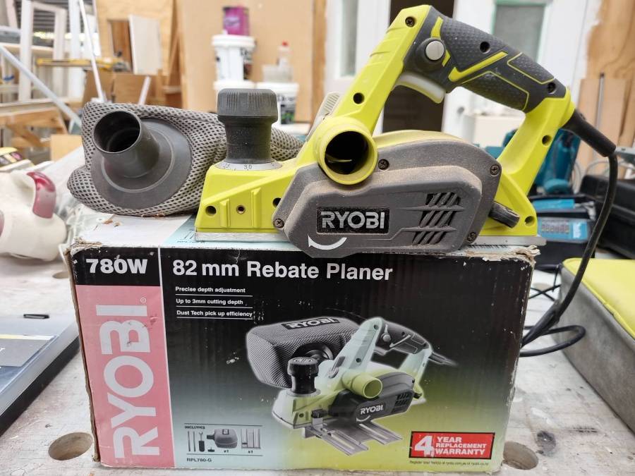 Ryobi 780w deals 82mm rebate planer