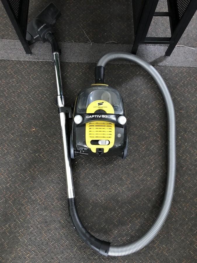 Kambrook Captiv G3 Lift Cyclonic Vacuum 