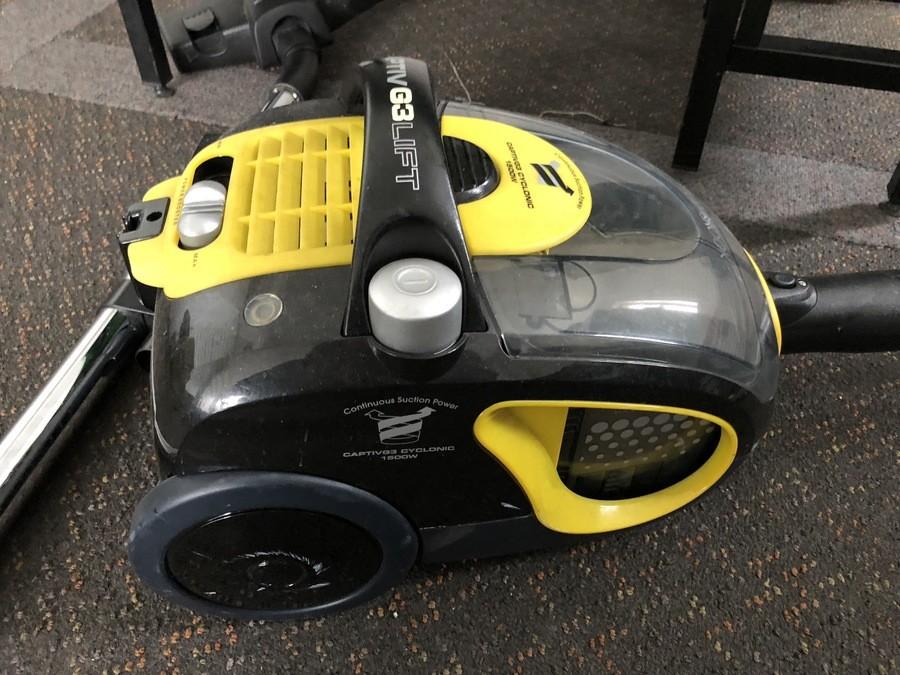 Kambrook Captiv G3 Lift Cyclonic Vacuum 